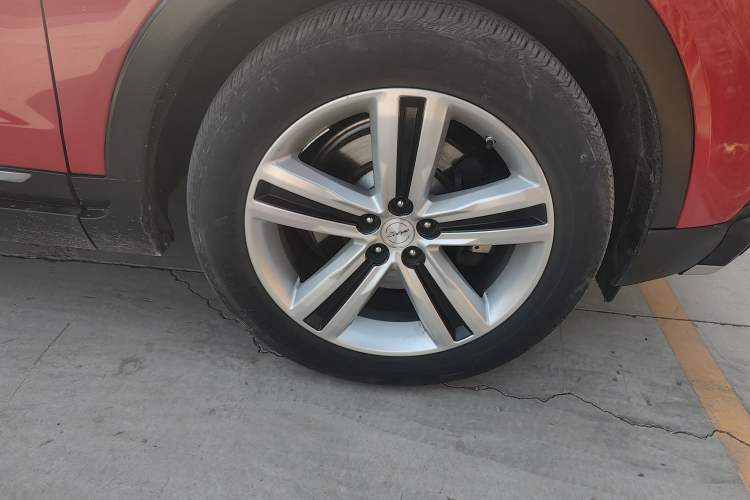 Used Zotye T700 2017 1.8T Dual-Clutch Prestige Model
