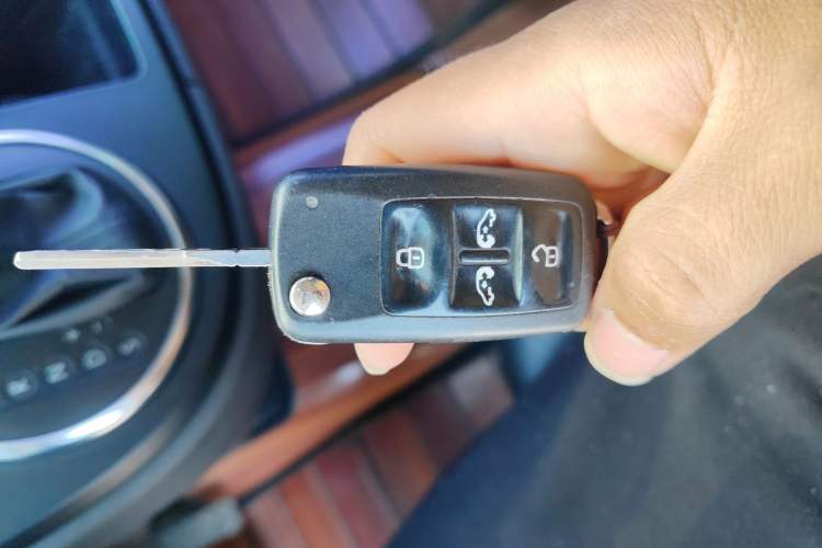 Used Volkswagen Multivan 2012 2.0 TSI Two-Wheel-Drive Luxury Edition
