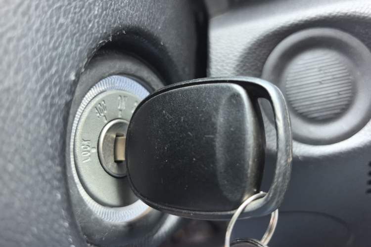 Used CHANGAN OSHAN X70A 2019 1.5L Manual Comfort Model China VI Standard Vehicle Key