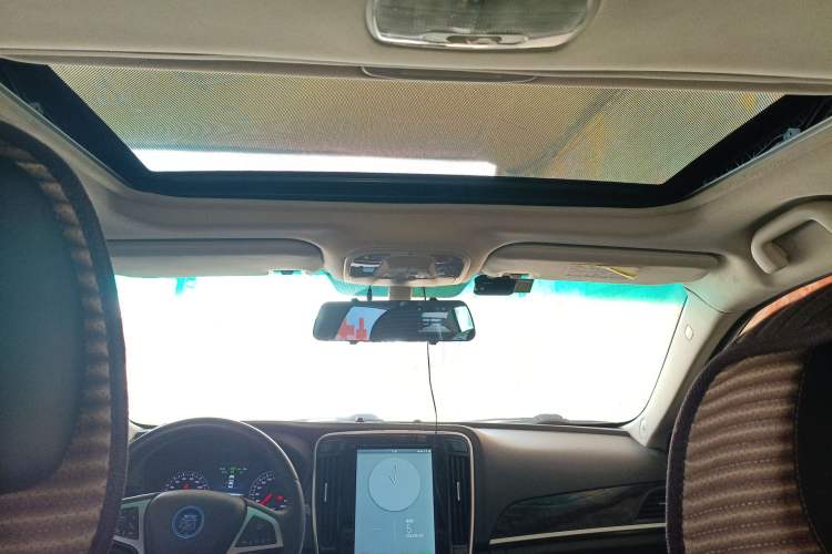 Used BYD Qin New Energy 2017 1.5T Luxury Model Headliner