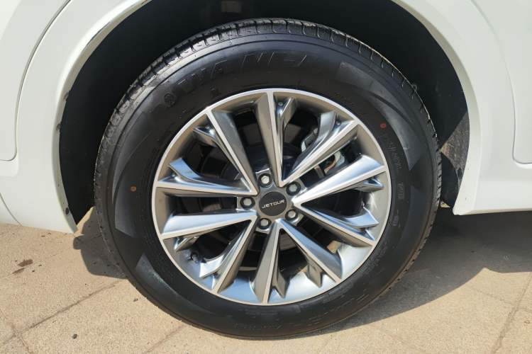 Used JETOUR X70 2020 1.5T DCT Comfort Edition 7-Seater