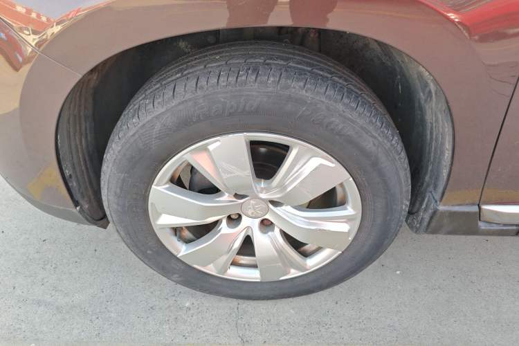 Used Peugeot 2008 2014 1.6L Automatic Fashion Edition
