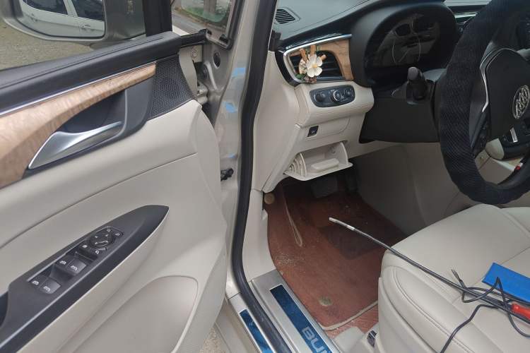 Used Buick GL8 2018 ES 28T Comfort Model China VI Standard