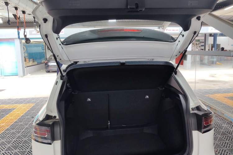 Used Volkswagen Tharu 2025 New Sharp 1.5L Sharp Edition Trunk