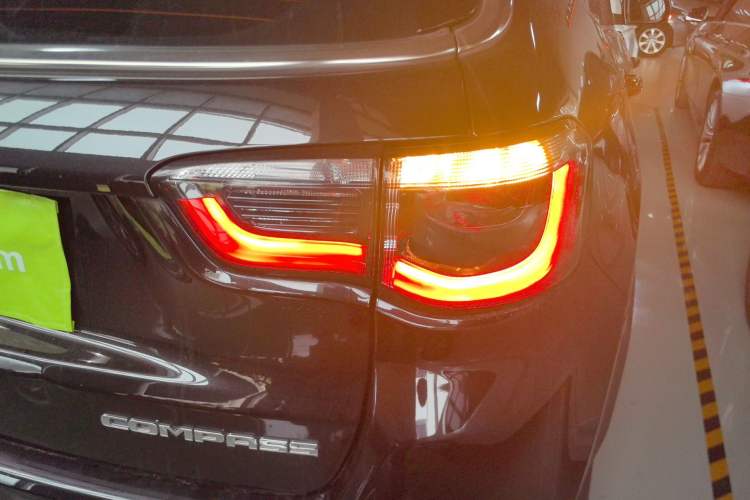 Used Jeep Compass 2020 220T Automatic Leading Edition