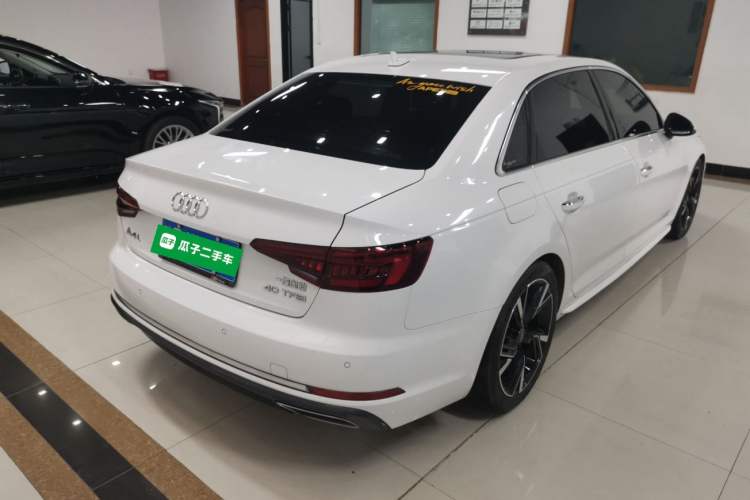 Used Audi A4L 2019 40 TFSI Ambition China VI
