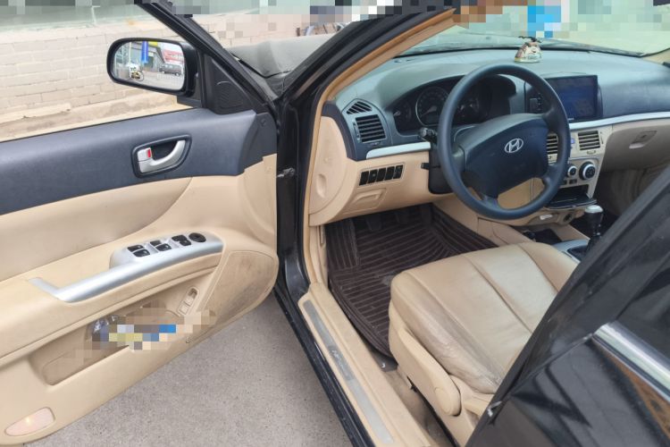 Used Hyundai NF 2006 2.0L Manual Comfort Version