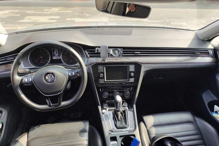 Used Volkswagen Magotan 2018 330TSI DSG Luxury Model