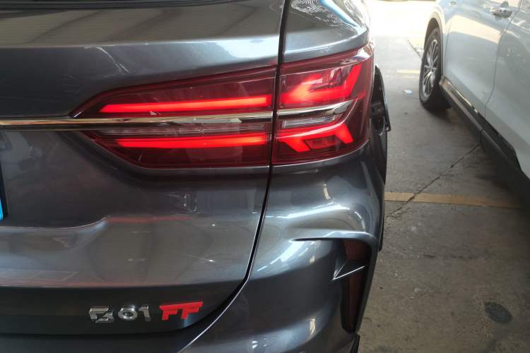 Used SWM G01FF 2022 Updated Version 1.5T DCT Star Edition
