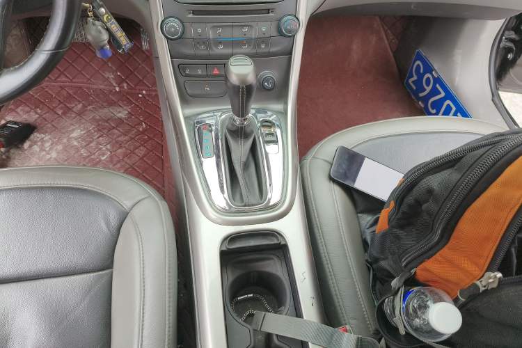 Used Chevrolet Malibu 2012 2.0L Automatic Luxury Edition Gear Lever