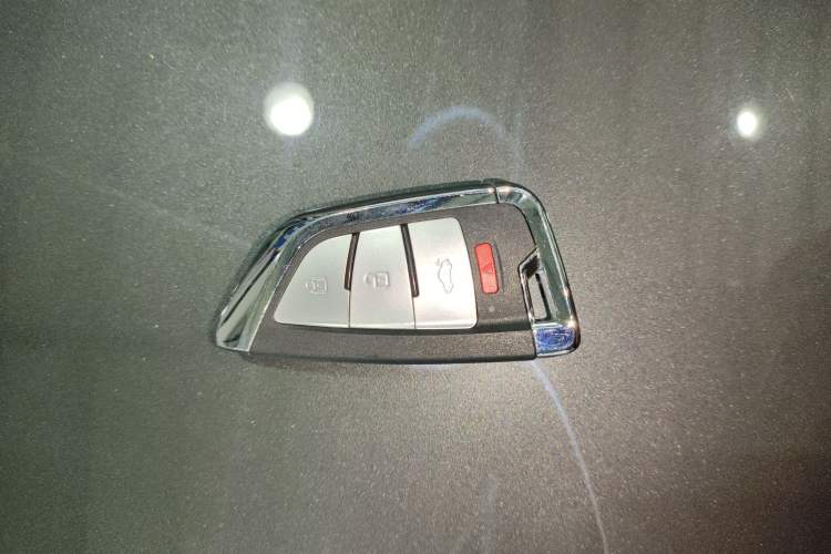 Used Roewe RX5 MAX 2022 1.5T Automatic Zhiwei Prestige Edition