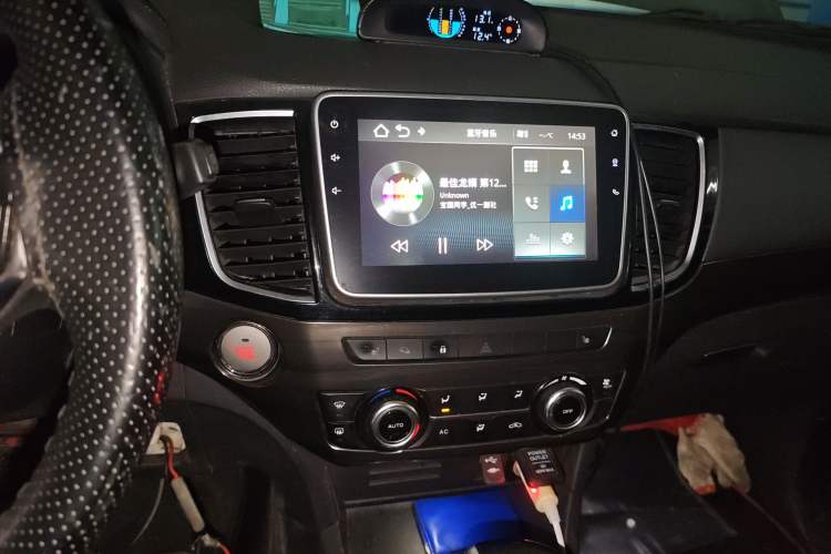 Used Isuzu mu-X 2018 3.0T Diesel Automatic 4x4 Enjoyment Edition 5 Seats Audio And AC Panel