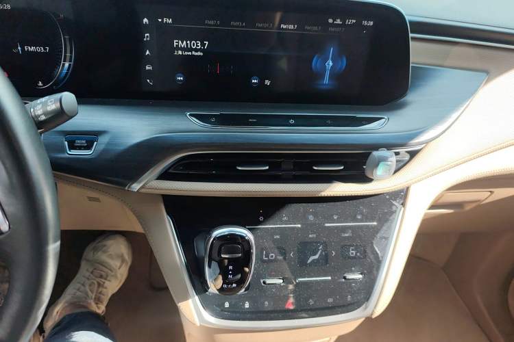 Used Buick GL8 2020 ES Land Cruiser 653T Luxury Edition
