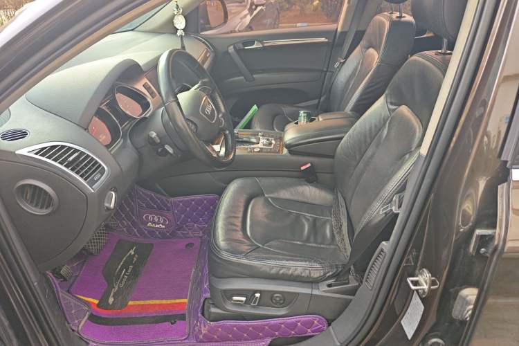 Used Audi Q7 2013 35 TFSI Ambition Edition Left Front Seat