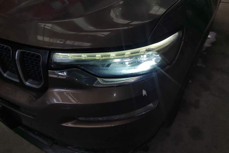 Used Jeep Commander 2018 2.0T Two-Wheel Drive Enjoy Edition China V