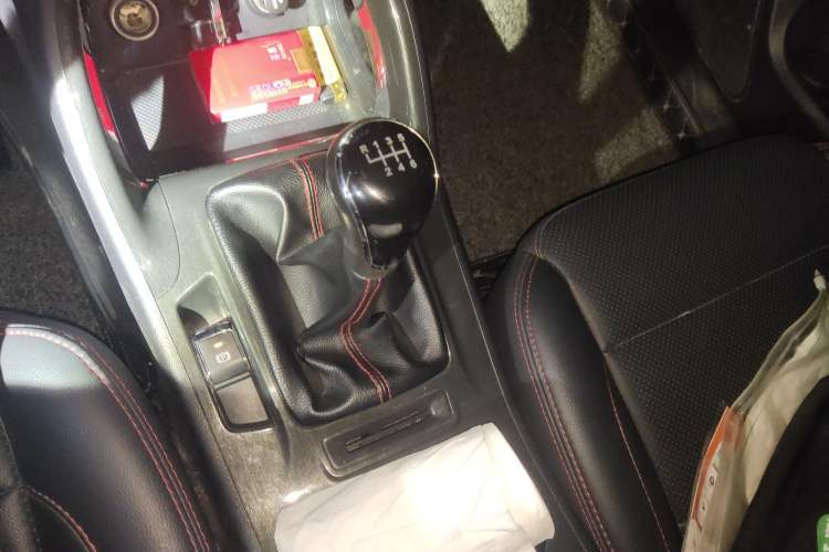 Used Changan CS75 2017 Shangkui Edition 1.5T Manual Fengxiang Model