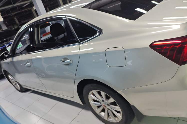 Used Roewe i6 New Energy 2017 45T Hybrid Connect & Smart Enjoyment Edition
