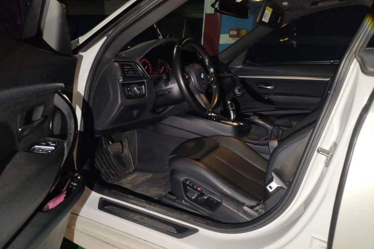 Used BMW 3 Series GT 2020 320i M Sport Package
