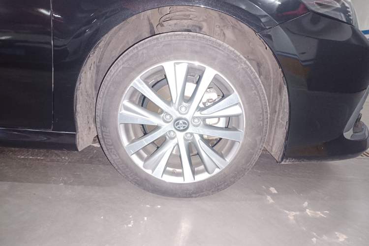 Used Toyota Camry 2021 2.0G Luxury Edition
