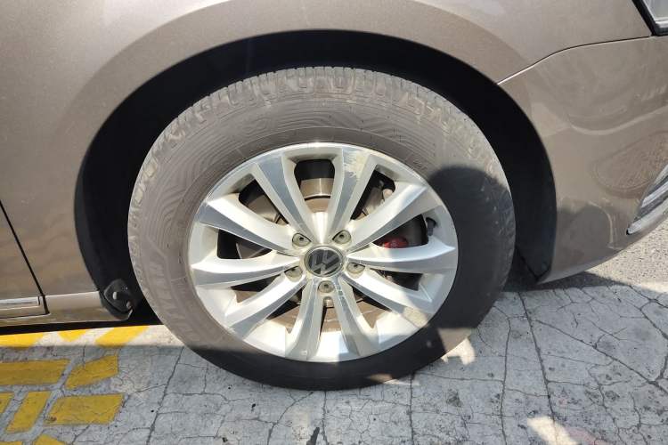 Used Volkswagen Magotan 2013 2.0 TSI Luxury Model