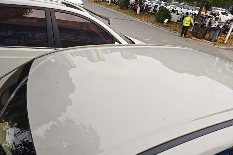 Used Wuling Hongguang MINIEV 2025 Four-Door Version Advanced Edition Roof