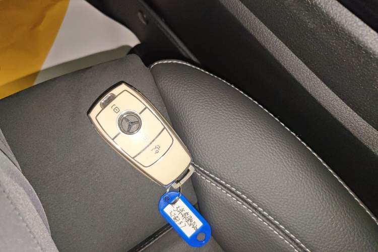 Used Mercedes-Benz A-Class 2022 Revised Version A 200 L Sport Sedan Fashionable Style
