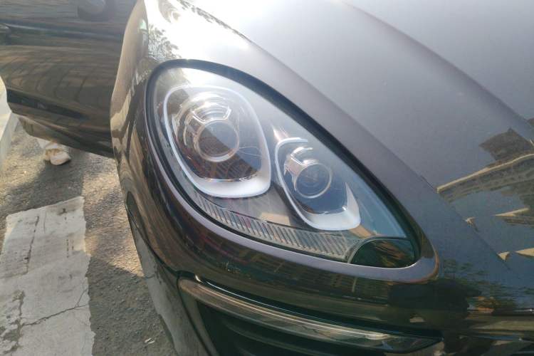 Used Porsche Macan 2014 Macan 2.0T Right Front Headlight