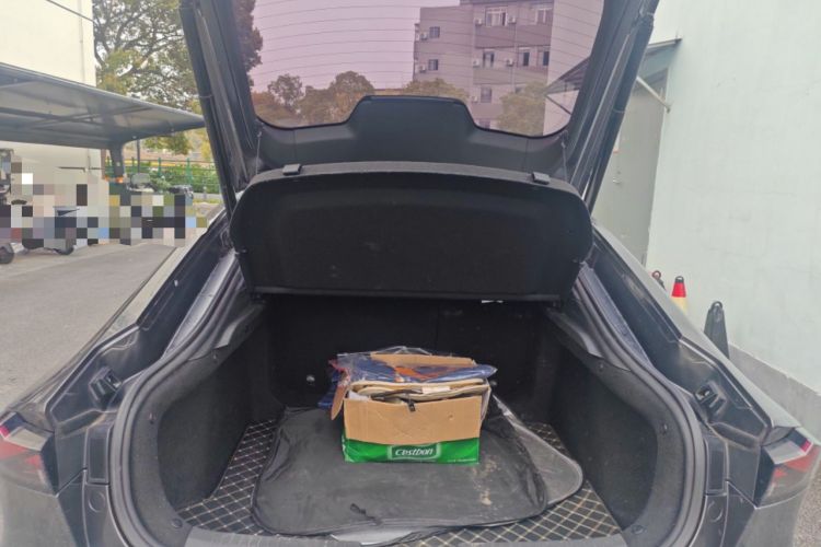 Used CHANGAN UNI-V 2022 1.5T Prestige Version Trunk