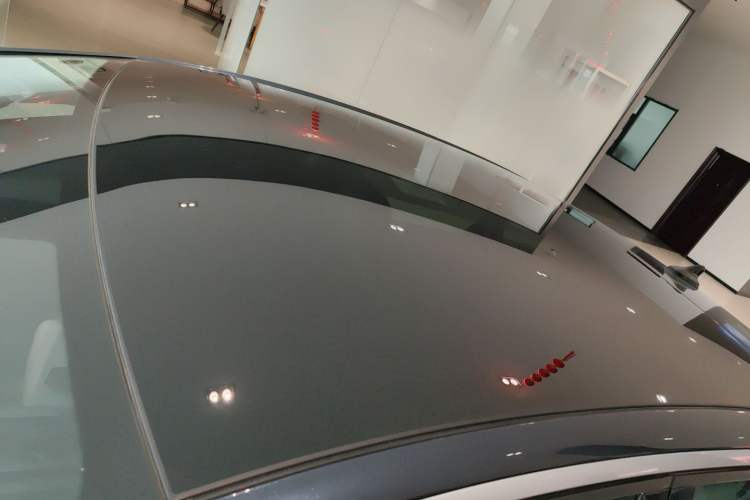 Used Volkswagen ID.7 VIZZION 2024 AIR model Roof