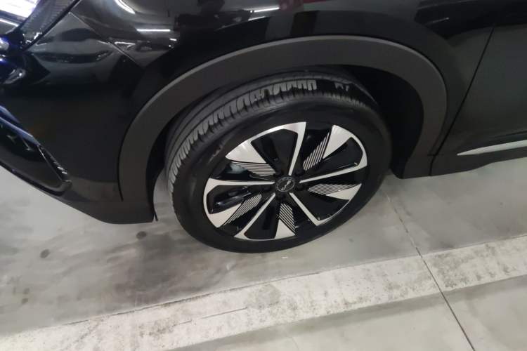 Used BYD Song PLUS New Energy 2025 EV Intelligent Driving Edition 520km Luxury Model
