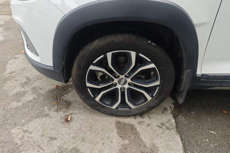 Used Chery Tiggo 3X 2018 1.5L Automatic Elite Edition Left Front Wheel Hub