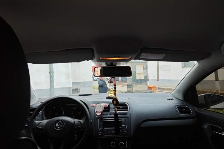 Used Volkswagen Polo 2014 1.4L Automatic Comfort Edition
