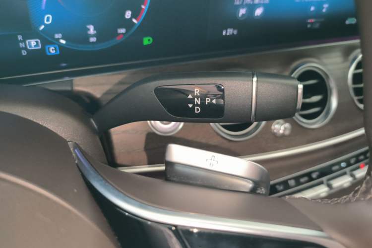 Used Mercedes-Benz E-Class 2023 Updated E 300 L Luxury Edition
