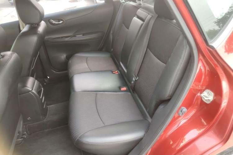 Used Nissan Tiida 2014 1.6L CVT Smart Model
