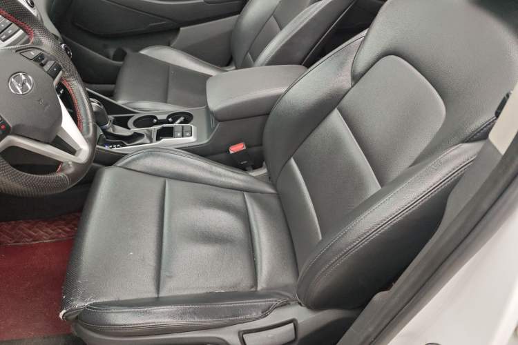 Used Hyundai Tucson 2015 1.6T Dual-Clutch Two-Wheel-Drive Smart Model
