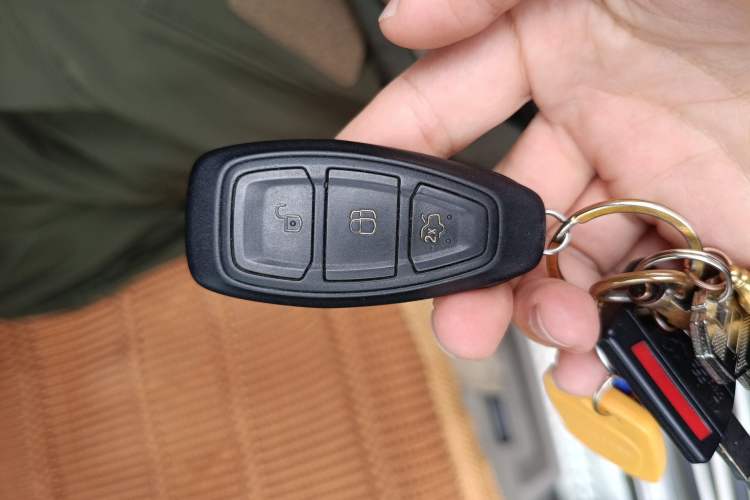 Used Ford Kuga 2013 2.0L GTDi Four-Wheel Drive Premium Model Vehicle Key