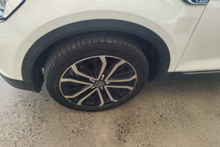 Used Volkswagen T-ROC 2021 280TSI DSG Two-Wheel Drive Comfort Connect Edition
