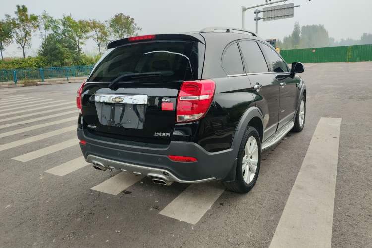 Used Chevrolet Captiva 2017 2.4L 4x4 Flagship Edition 7-Seater
