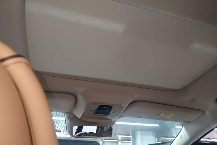 Used Denza D9 2024 DM-i 980 Four-Wheel Drive Prestige Model
