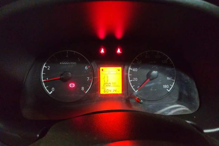 Used Venucia R30 2014 1.2L Manual Comfort Edition
