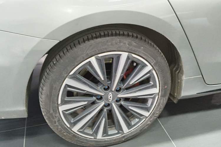 Used Chery Arrizo 8 2023 High-Performance Edition 2.0T DCT Powerfully Equipped