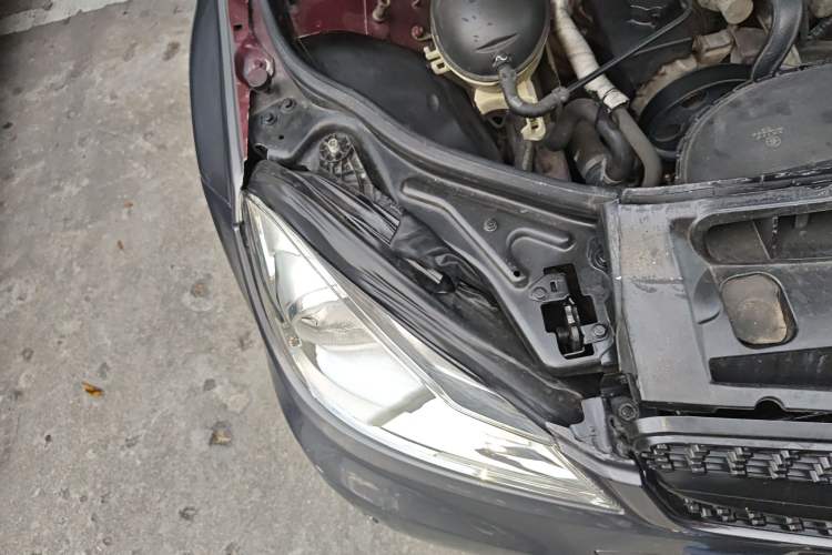 Used Mercedes-Benz C-Class 2010 C 180K Classic model
