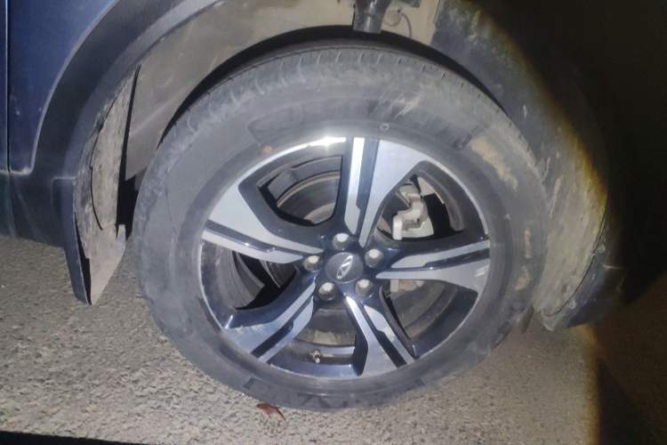Used Chery Tiggo 5x 2020 1.5L Manual Fashion Edition Right Front Wheel Hub