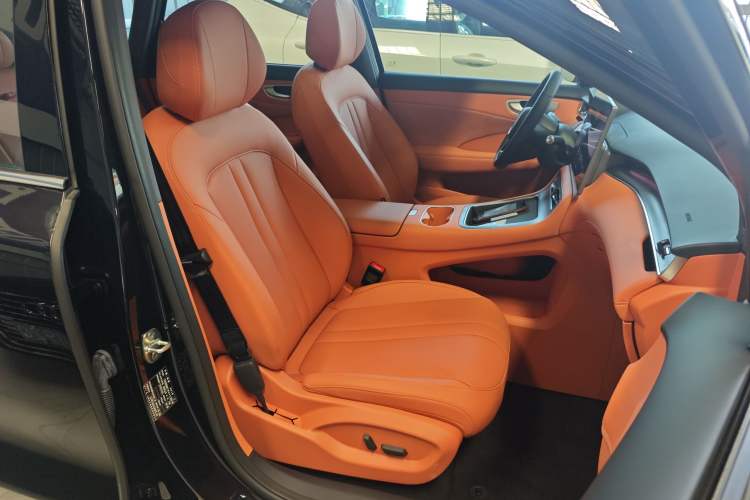 Used Hima H5 2025 Model Pure Electric Max Long Range Right Front Seat