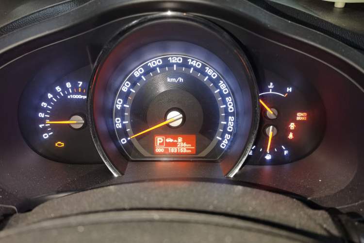 Used Kia Sportage R 2014 2.0L Automatic Two-Wheel Drive GLS Trim
