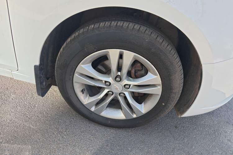 Used Chevrolet Cruze 2015 1.5L Classic SE MT
