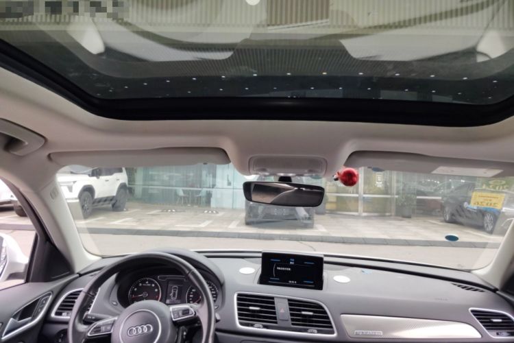 Used Audi Q3 2018 30th Anniversary Edition 35 TFSI quattro all-wheel-drive sport model Headliner