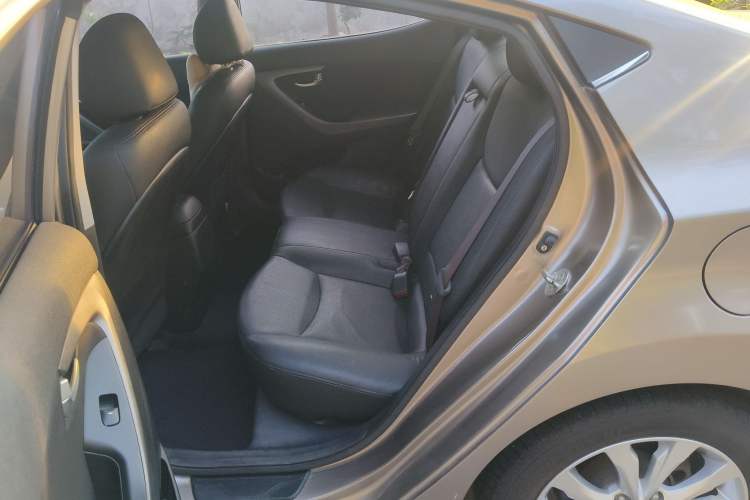 Used Hyundai Elantra (5th Generation / Langdong) 2016 1.6L Automatic Prestige Model