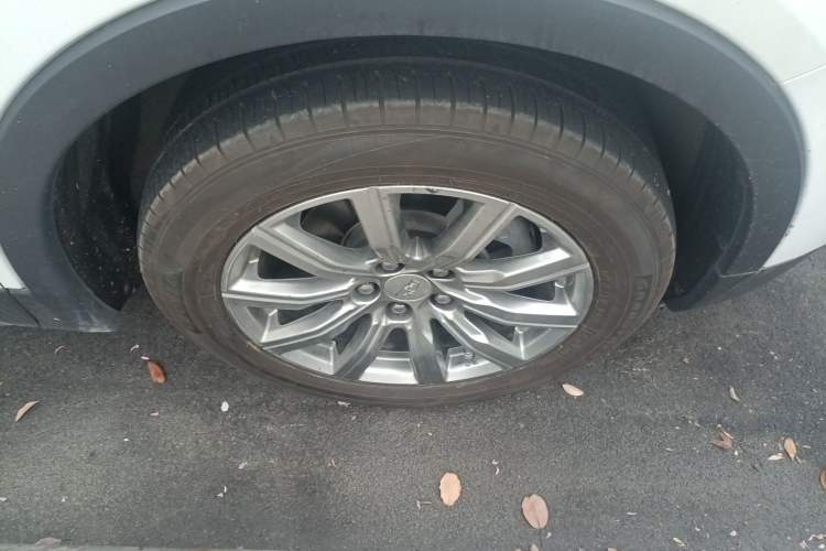 Used Cadillac XT4 2020 28T Two-Wheel-Drive Leading Version
