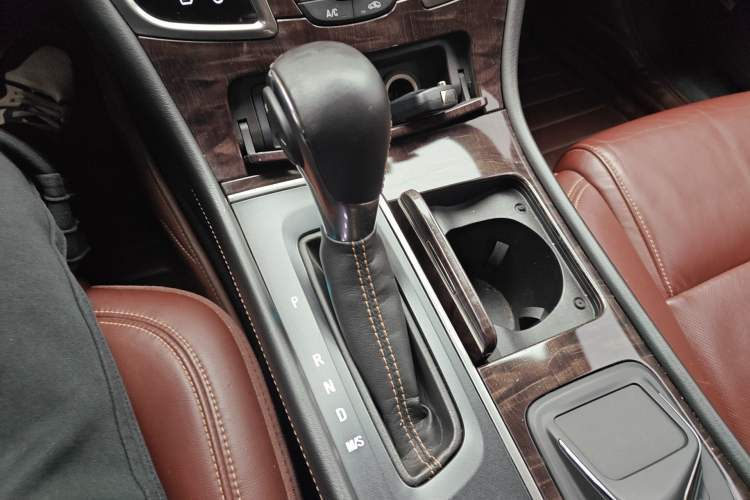 Used Buick LaCrosse 2014 2.0T SIDI Smart Luxury Flagship Edition Gear Lever